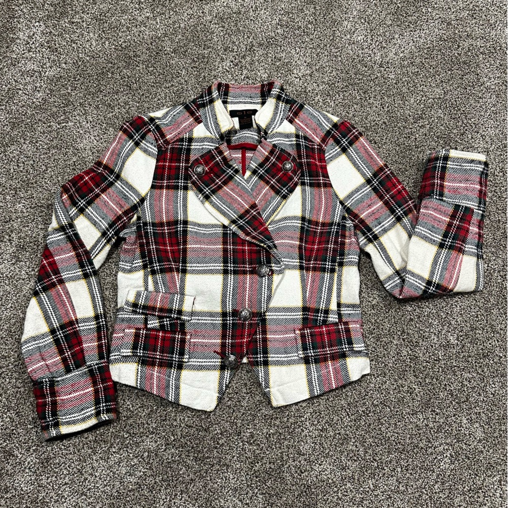 Women’s cropped plaid blazer